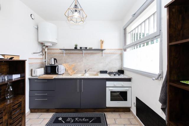 Le Petit Marmandais Apartment มาร์ม็องด์ ภายนอก รูปภาพ